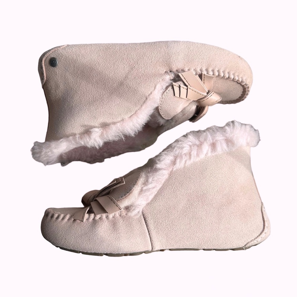 UGG BOOTIES/SLIPPERS US5 - Picture 2 of 12